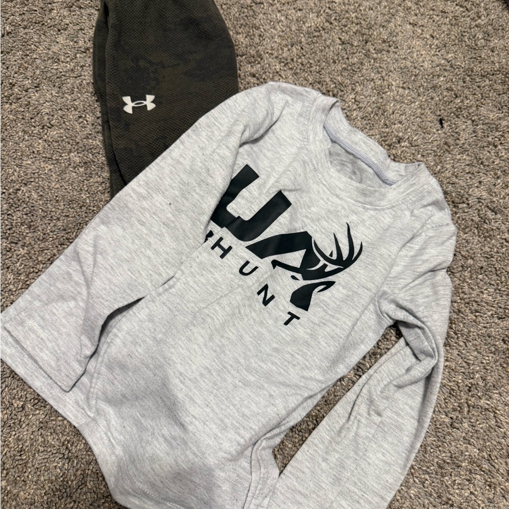 Under Armour Light Gray Long Sleeve with Black Graphic